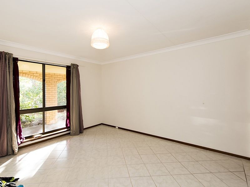 12 Harley Close, Safety Bay WA 6169