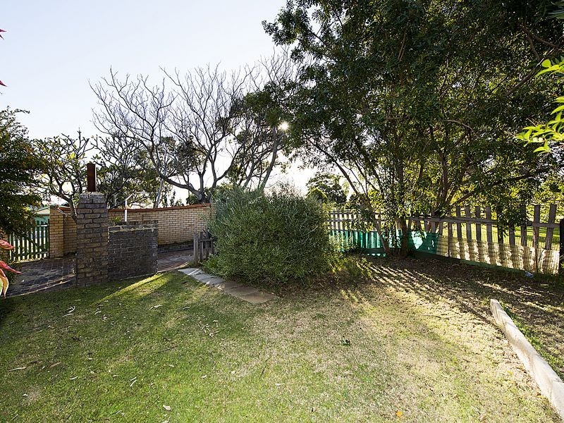 12 Harley Close, Safety Bay WA 6169