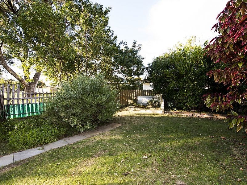 12 Harley Close, Safety Bay WA 6169