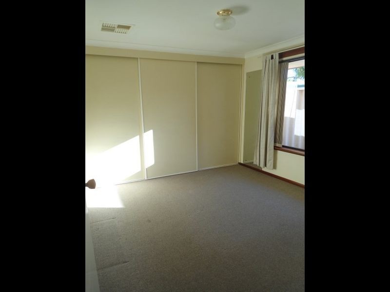 13 Nabberu Loop, Cooloongup WA 6168