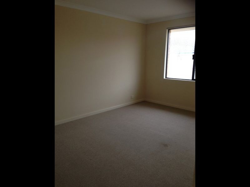 7 Knutsford Crescent, Port Kennedy WA 6172