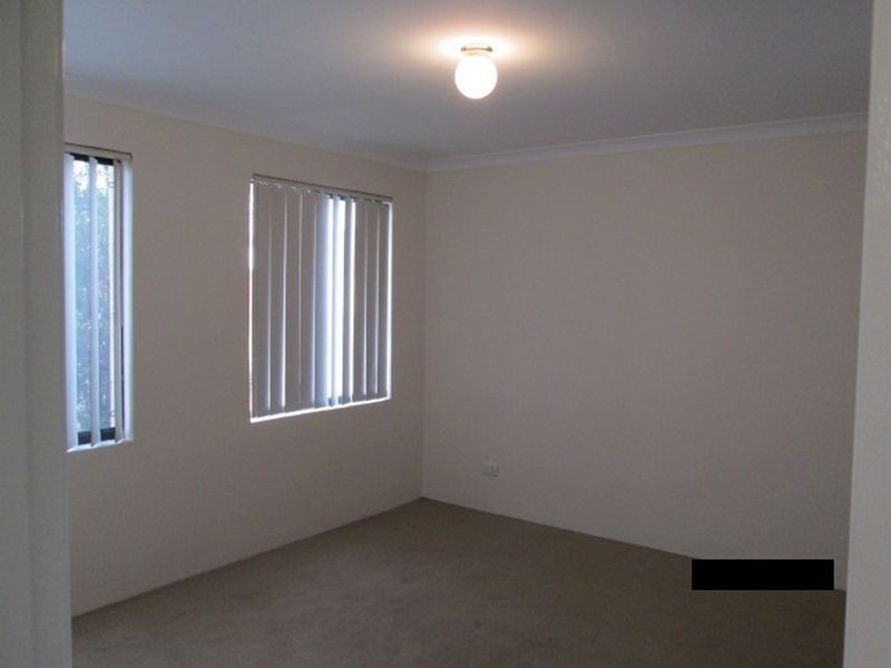 18 Kinsale Bend, Port Kennedy WA 6172