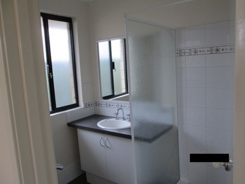 18 Kinsale Bend, Port Kennedy WA 6172