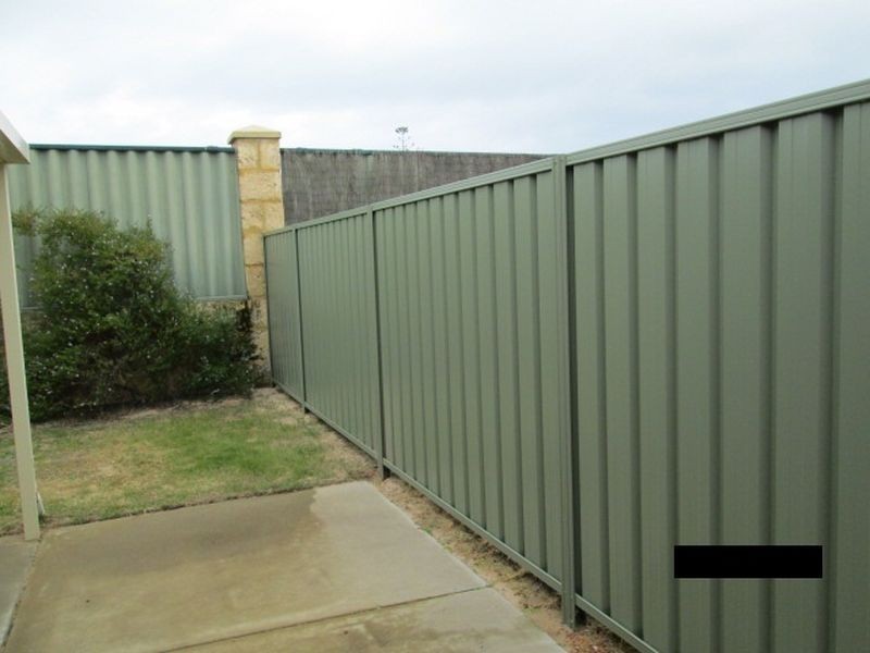 18 Kinsale Bend, Port Kennedy WA 6172