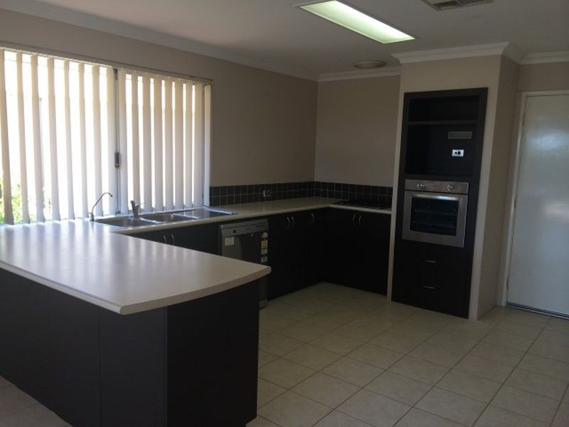 11 Passfield Street, Baldivis WA 6171