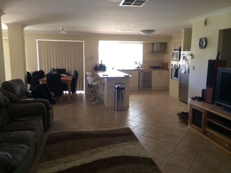 15 Zedora Loop, Port Kennedy WA 6172