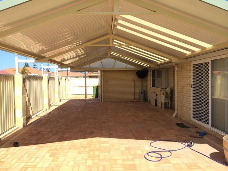 15 Zedora Loop, Port Kennedy WA 6172