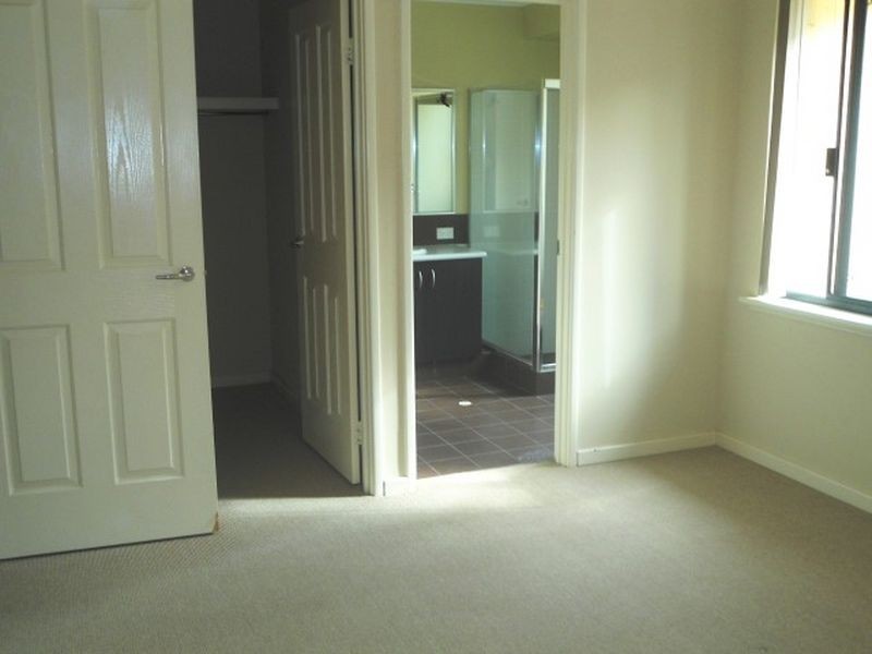 12 Indee Pass, Secret Harbour WA 6173