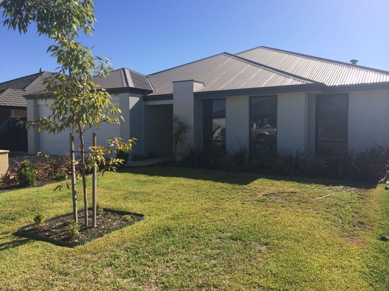 12 Lagoon Pass, Baldivis WA 6171