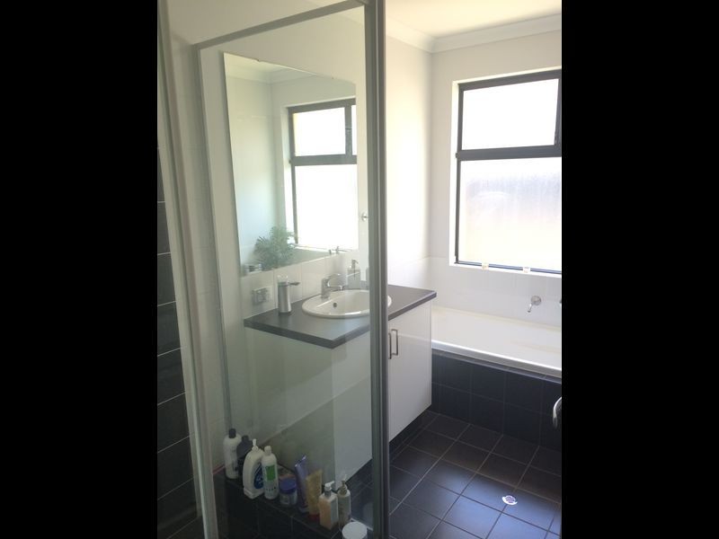 12 Lagoon Pass, Baldivis WA 6171