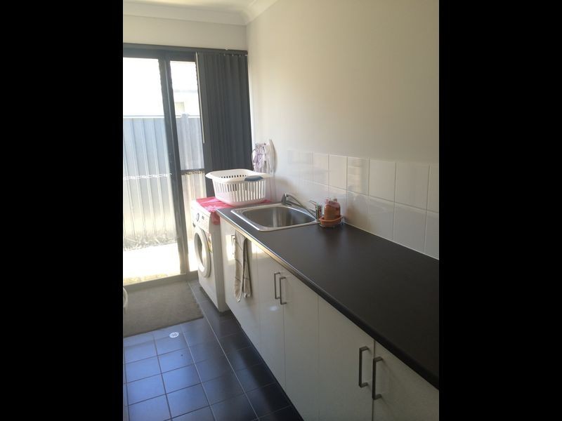 12 Lagoon Pass, Baldivis WA 6171