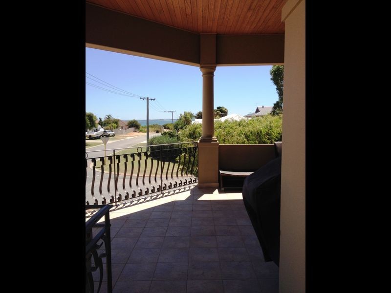 5A Hillman Street, Rockingham WA 6168