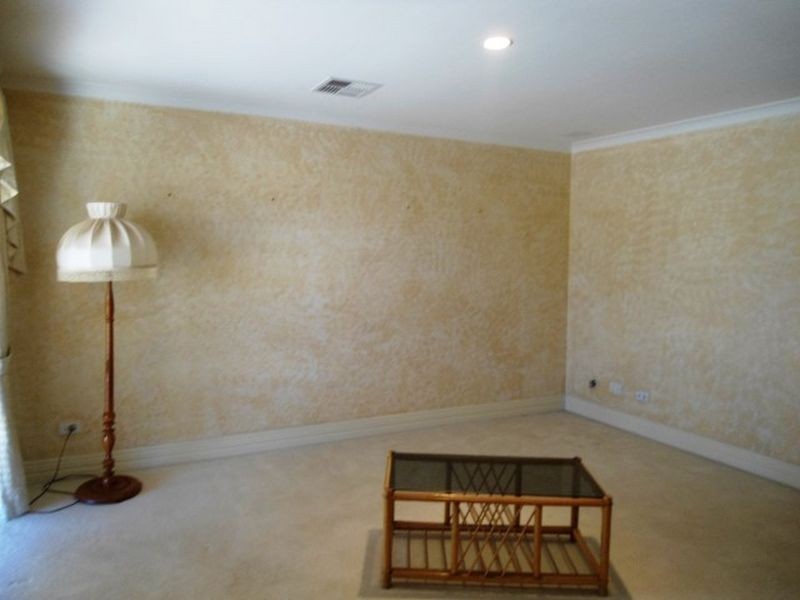 8 Anzio Court, Secret Harbour WA 6173