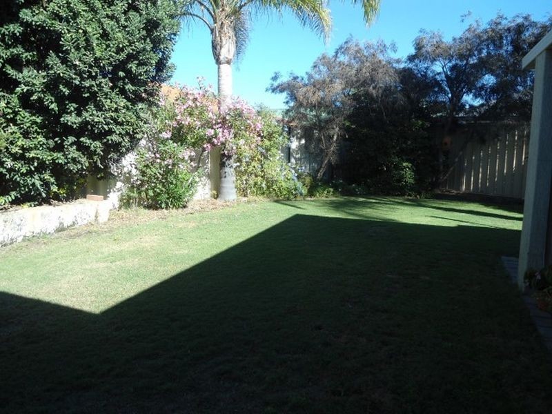 8 Anzio Court, Secret Harbour WA 6173