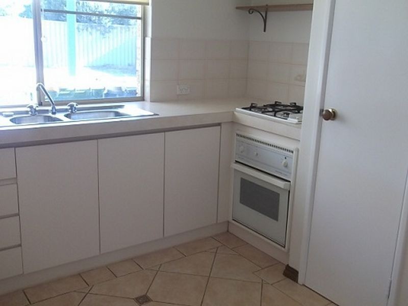 6 Pingrup Court, Waikiki WA 6169