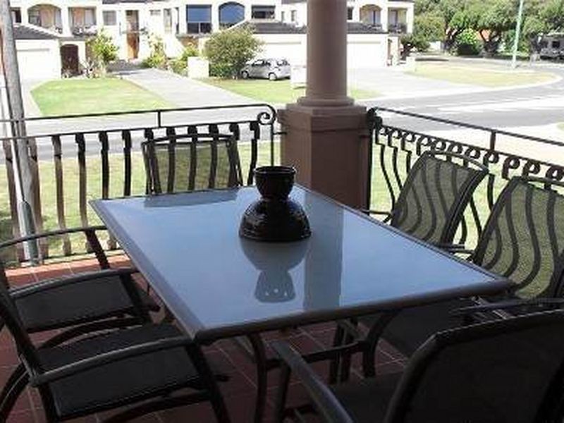 8C Victoria Street, Rockingham WA 6168