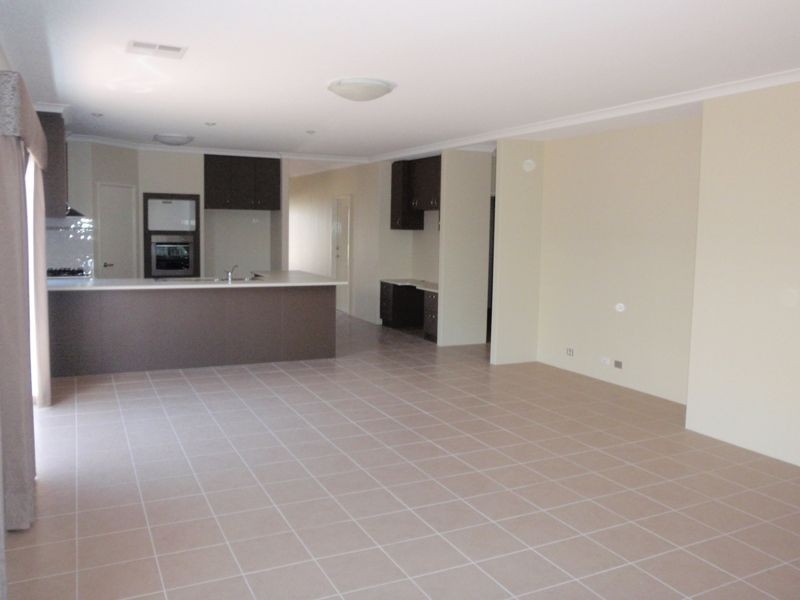 12 Zenith Turn, Baldivis WA 6171