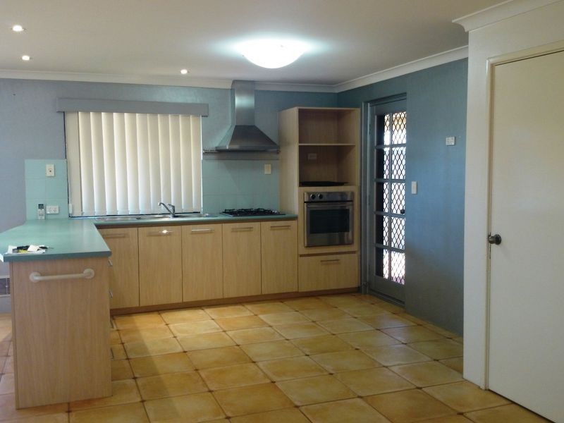 12 Fremont Crescent, Secret Harbour WA 6173