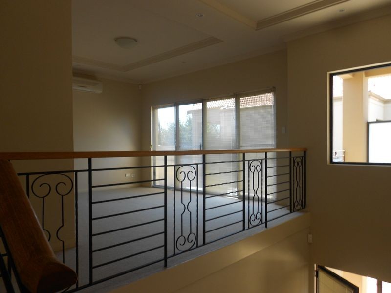 4/34 Lewington Street, Rockingham WA 6168