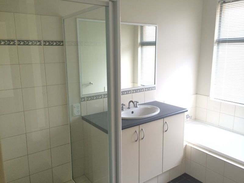 12 Freeling Road, Port Kennedy WA 6172