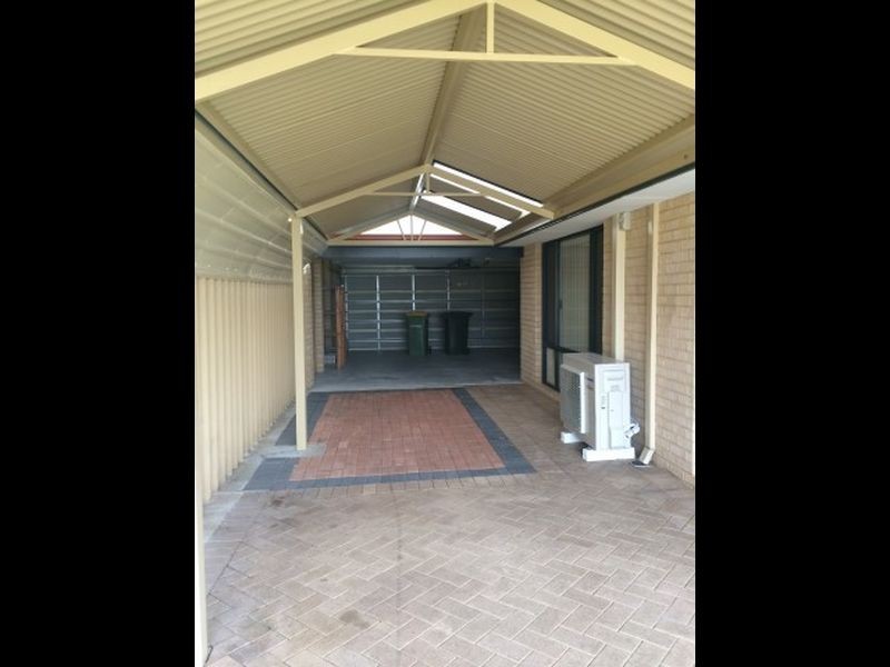 12 Freeling Road, Port Kennedy WA 6172