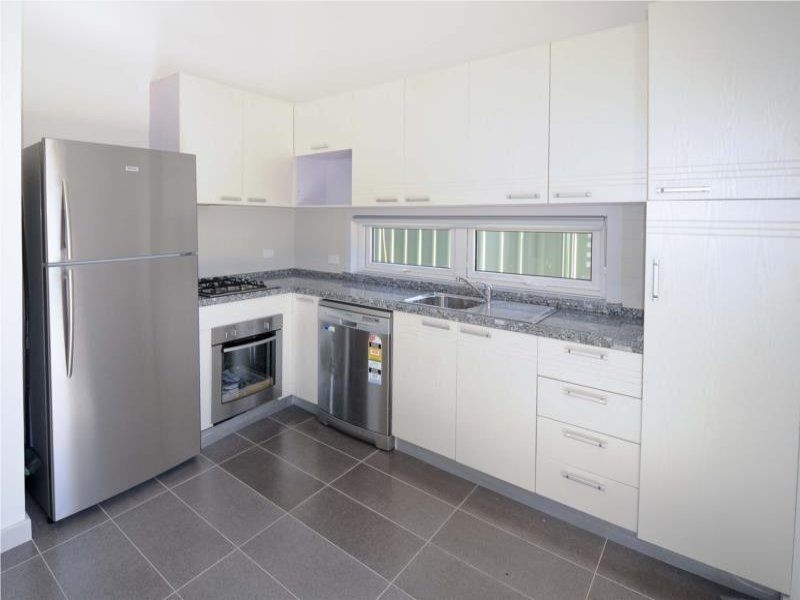 8/18 Thorpe Street, Rockingham WA 6168