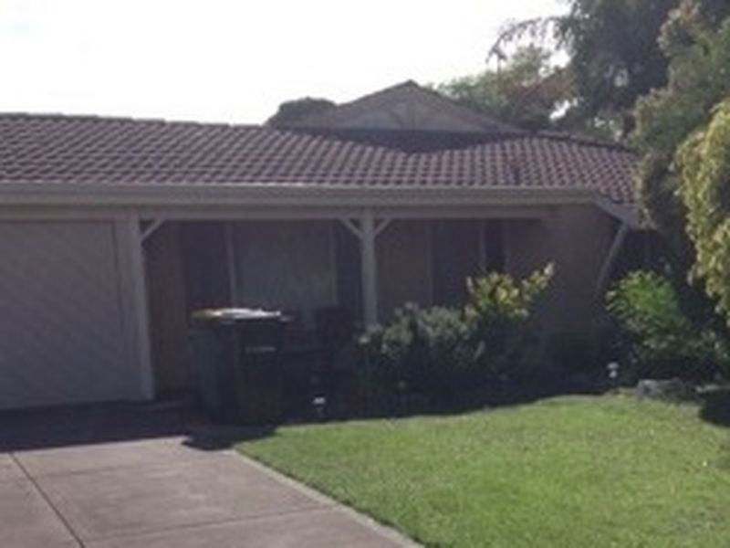 10B Baltic Mews, Waikiki WA 6169