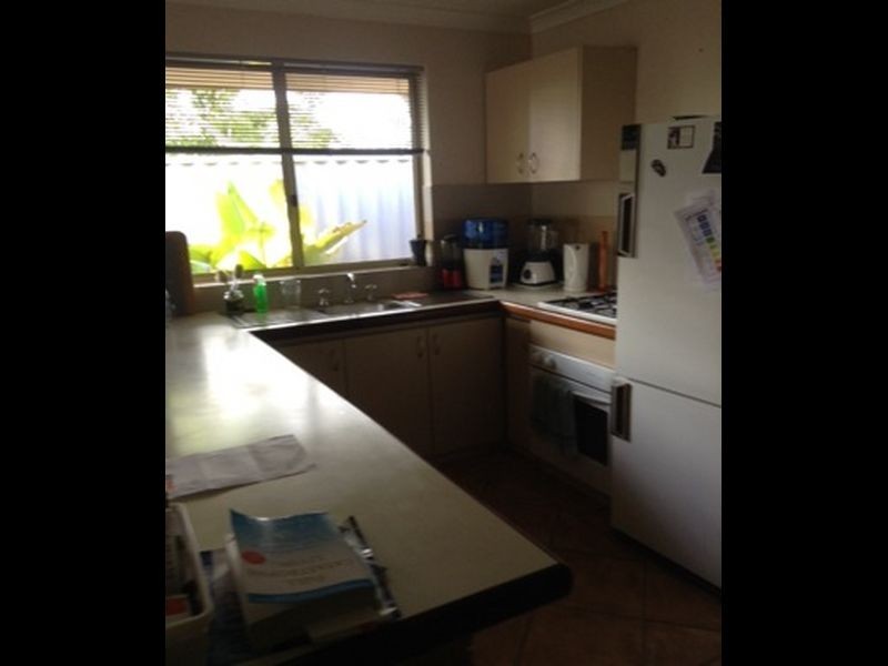 10B Baltic Mews, Waikiki WA 6169