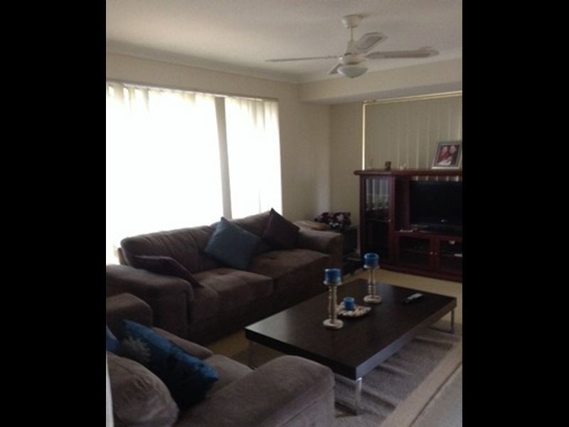 10B Baltic Mews, Waikiki WA 6169