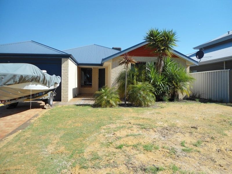 22 Greeson Parkway, Secret Harbour WA 6173