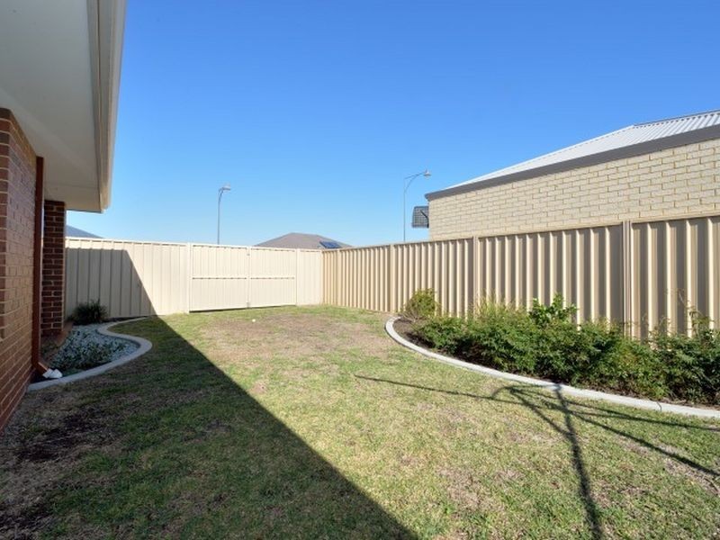 27 Borough Road, Baldivis WA 6171