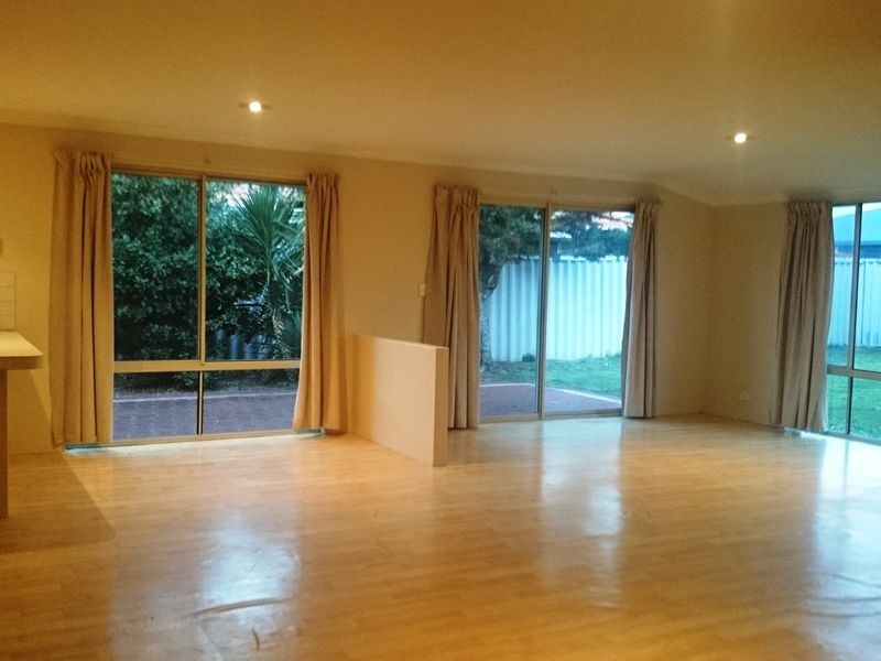 75 Chelmsford Avenue, Port Kennedy WA 6172