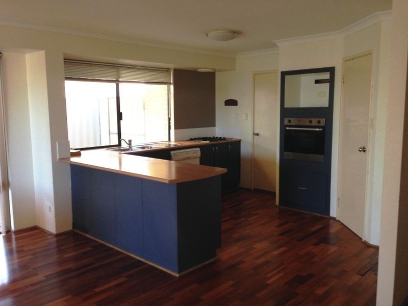 6 Montoro Drive, Port Kennedy WA 6172