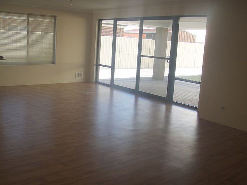 39 Yindana Boulevard, Barragup WA 6210