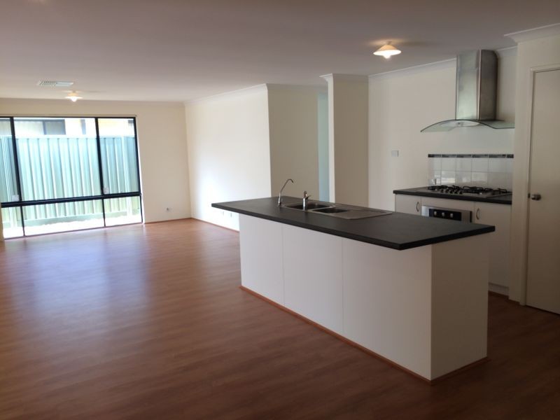 12 Searchers Crescent, Baldivis WA 6171