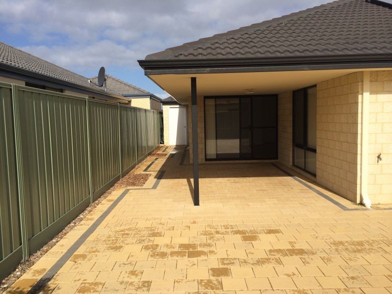 12 Searchers Crescent, Baldivis WA 6171