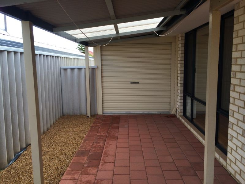 1 Noosa Drive, Secret Harbour WA 6173