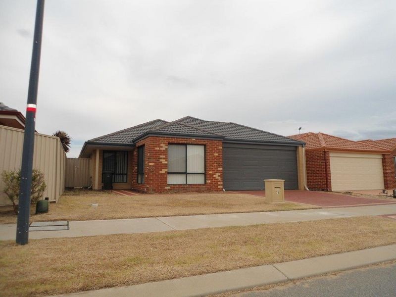 29 Lucky Bay Road, Secret Harbour WA 6173