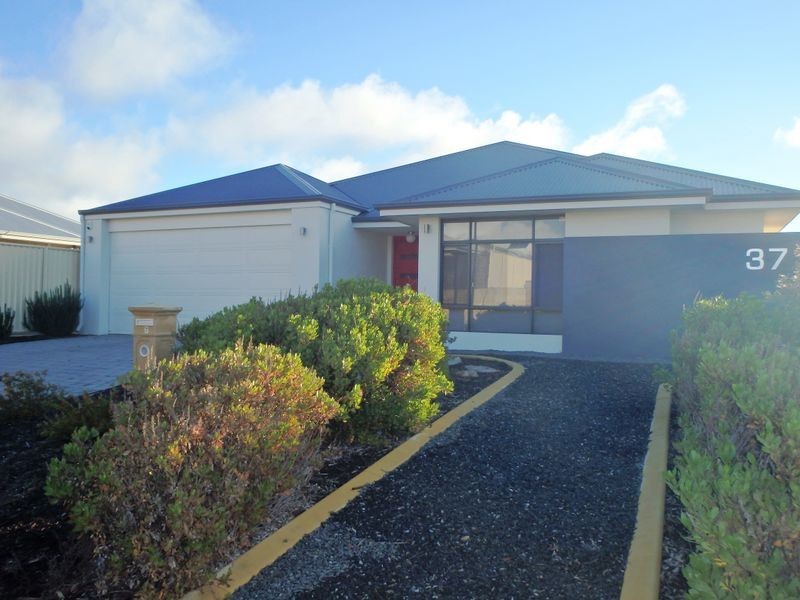 37 Wanderer Parkway, Baldivis WA 6171