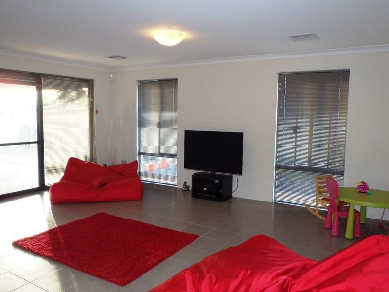 37 Wanderer Parkway, Baldivis WA 6171