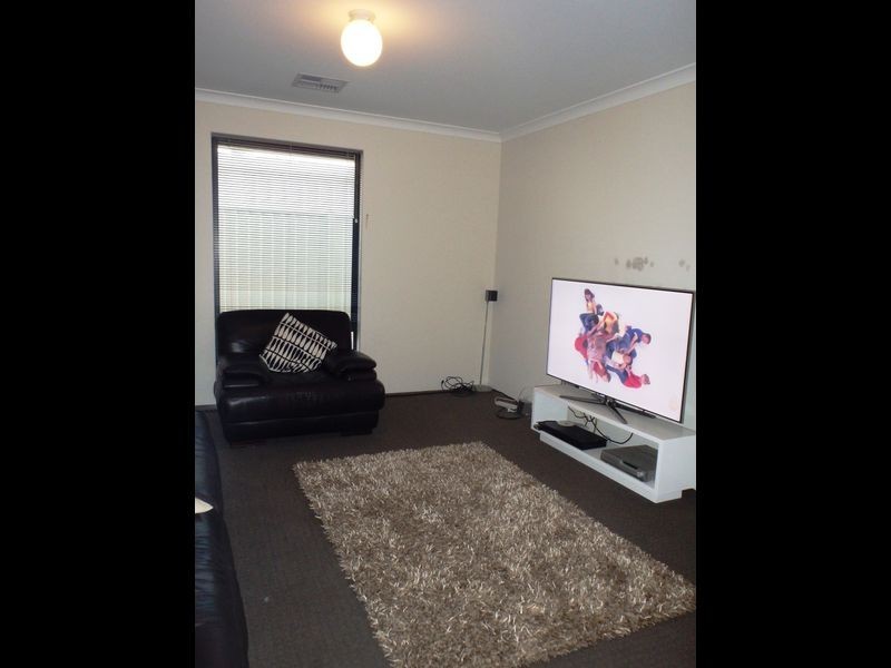 37 Wanderer Parkway, Baldivis WA 6171