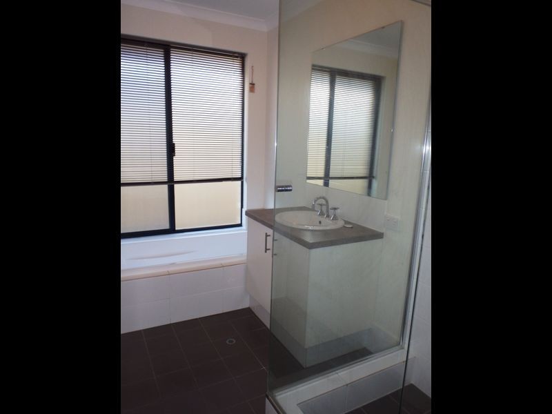 37 Wanderer Parkway, Baldivis WA 6171