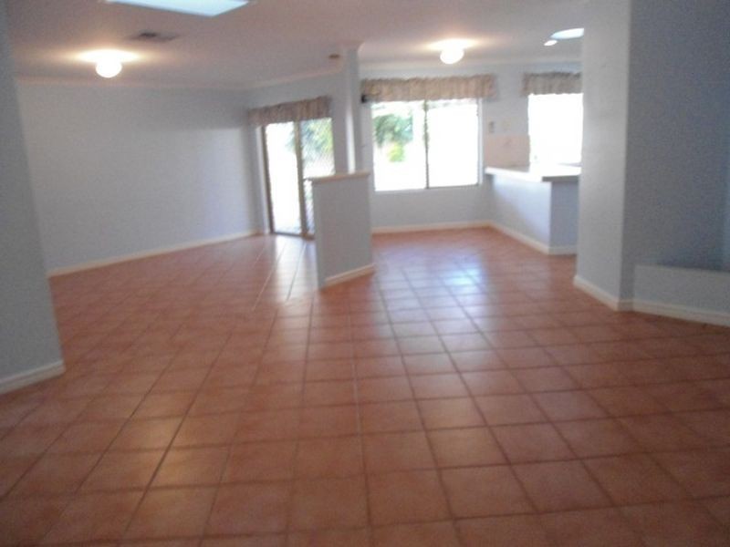 70 La Spezia Drive, Secret Harbour WA 6173