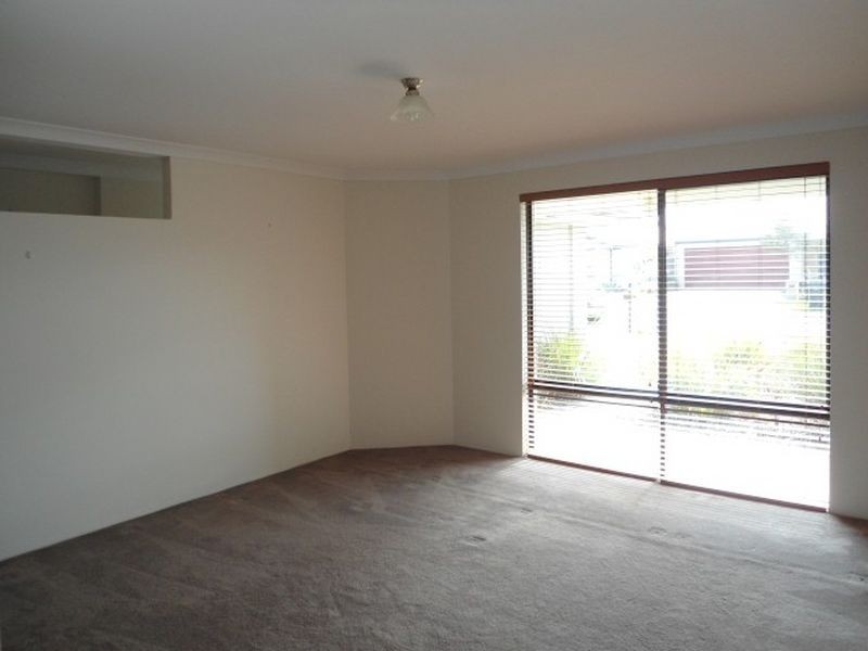 9 Songlark Court, Baldivis WA 6171