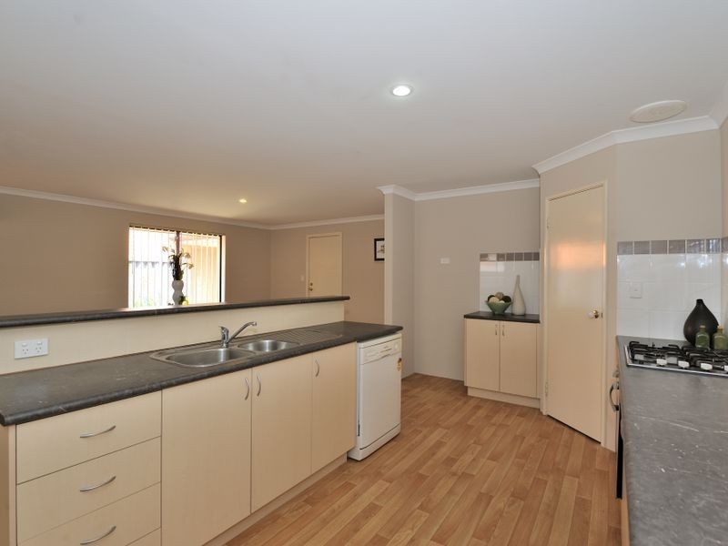 8 Corymbia Green, Baldivis WA 6171