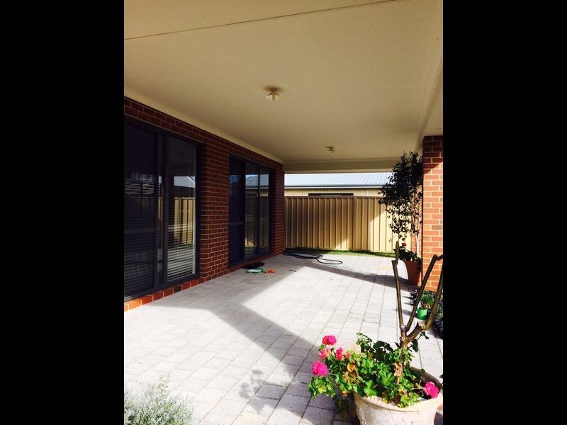 15 Woodhill Road, Baldivis WA 6171