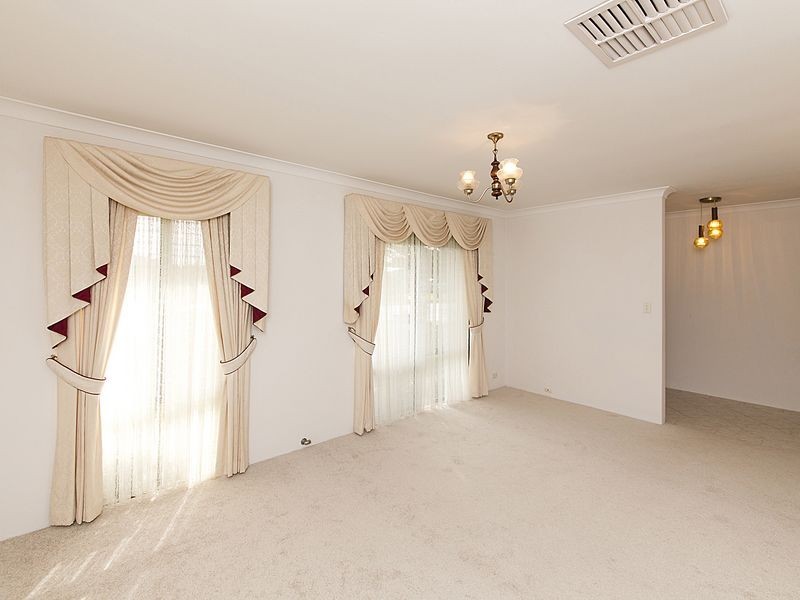 7 Mariner Place, Cooloongup WA 6168