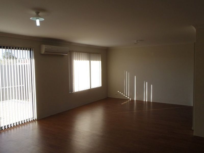 10 Flame Tree Loop, Baldivis WA 6171