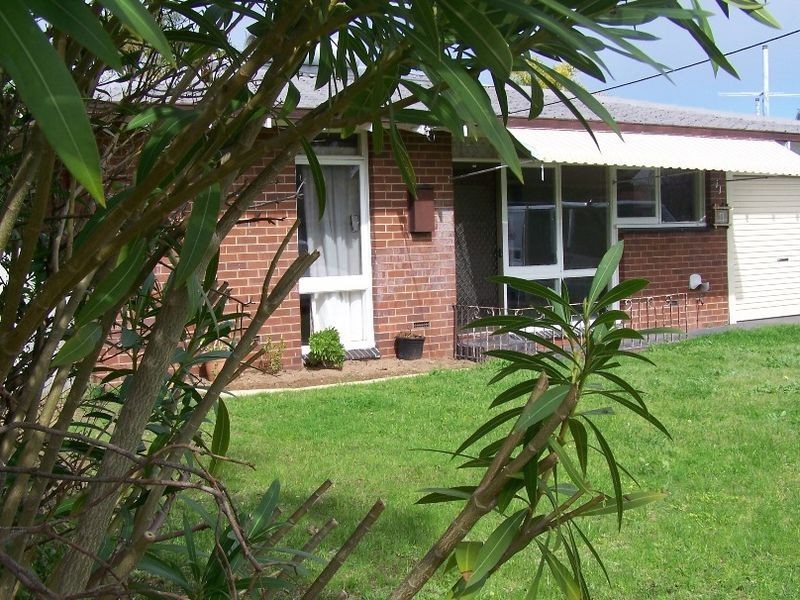 11 Malbeling Close, Hillman WA 6168