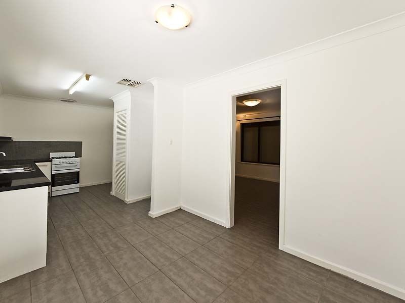 7 Rydal Court, Cooloongup WA 6168